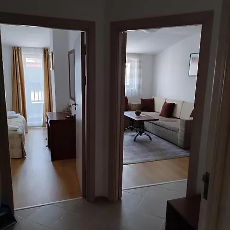 Апартаменти Gondola Lift 5402 *