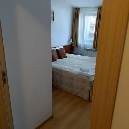 Apartment Gondola Lift 5402